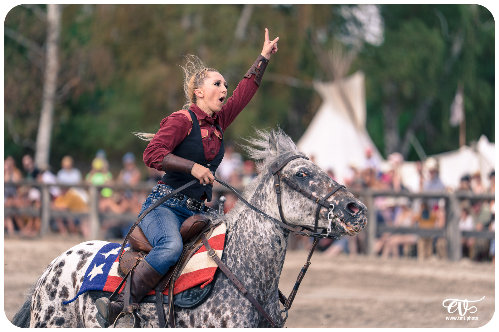 FESTIVAL POW WOW
